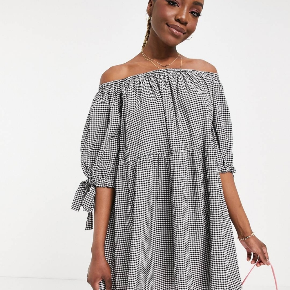 Never worn! Gingham dress